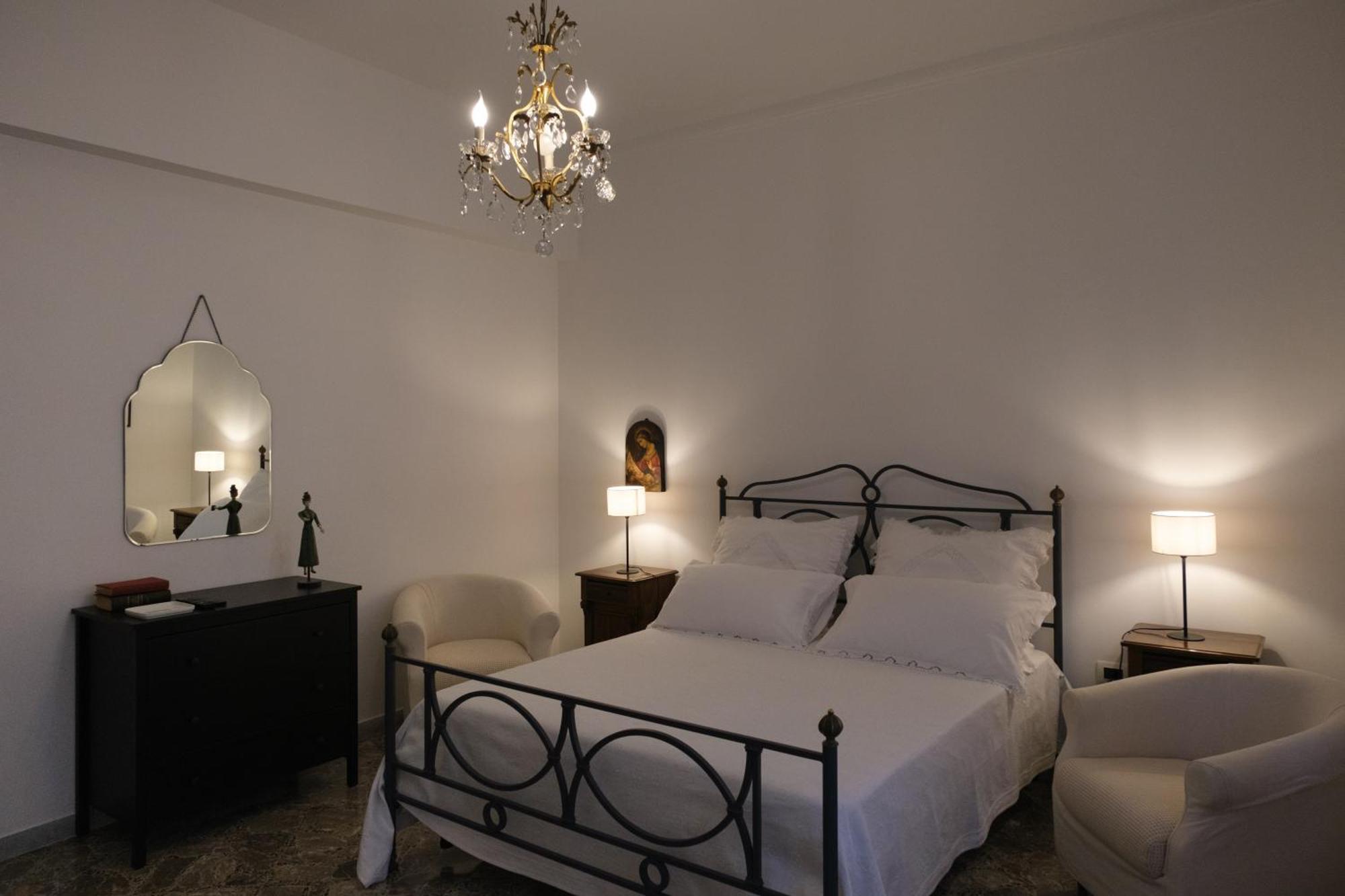 La Finestra Sui Trulli Bed and Breakfast Alberobello Eksteriør billede